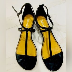 Patent leather sandal